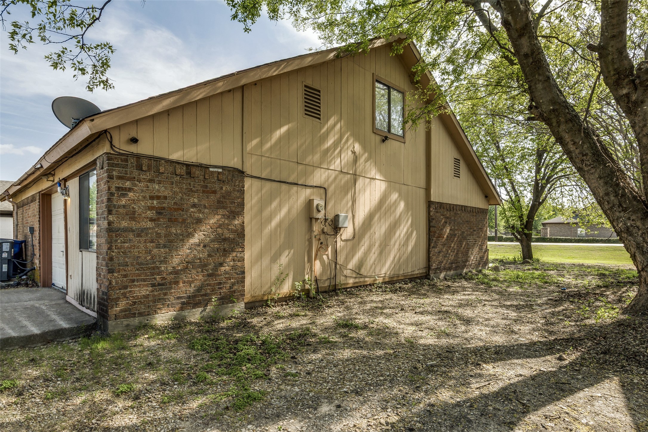 1825 Castle Drive Garland TX 75040