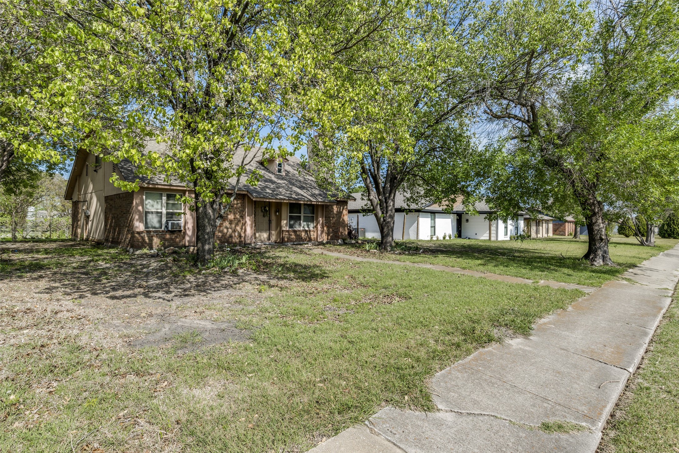 1825 Castle Drive Garland TX 75040