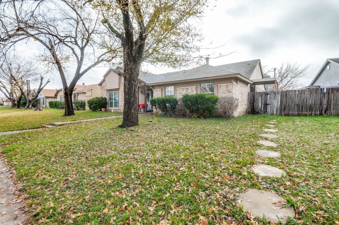 415 Liberty Place Grand Prairie TX 75052