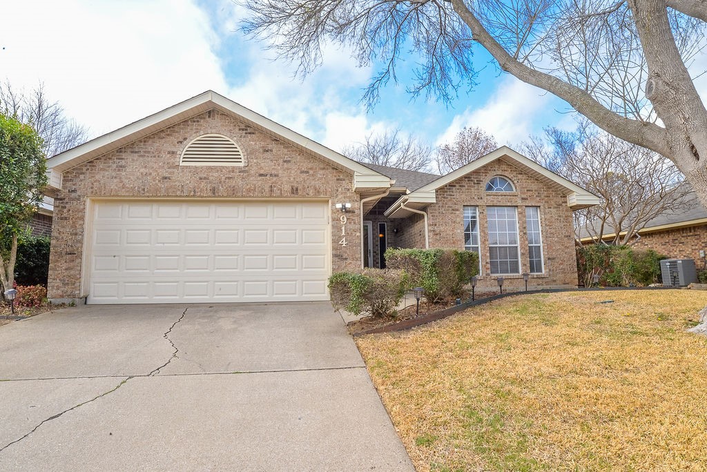 914 Silverstone Drive Lewisville TX 75067