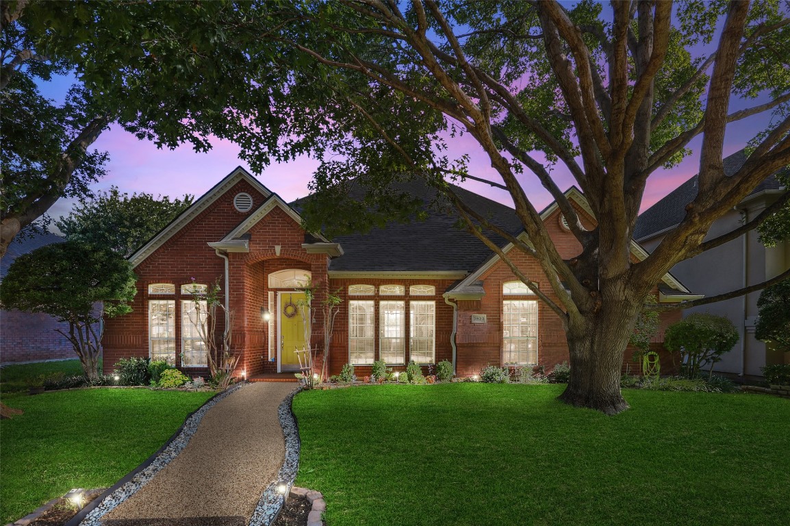 3923 Belton Drive Dallas TX 75287