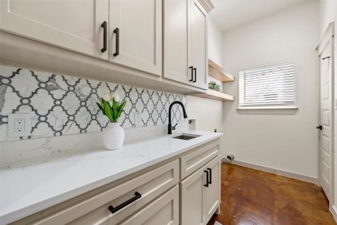1512 Holly Vista Street Waco TX 76711