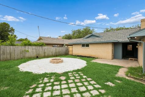 2524 Glen Lea Drive Irving TX 75062