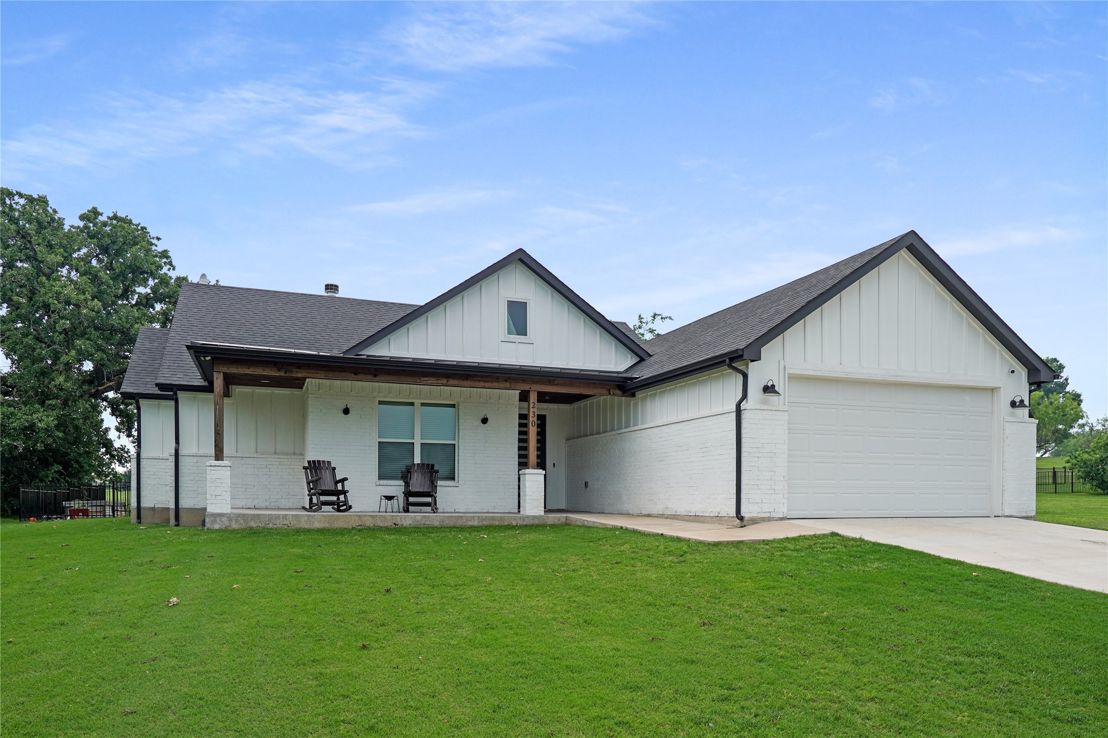 230 Driftwood Court Runaway Bay TX 76426
