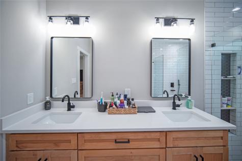 230 Driftwood Court Runaway Bay TX 76426