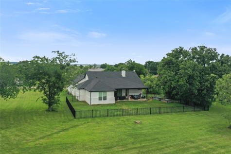 230 Driftwood Court Runaway Bay TX 76426