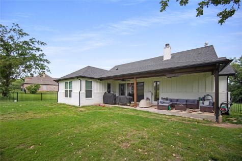 230 Driftwood Court Runaway Bay TX 76426