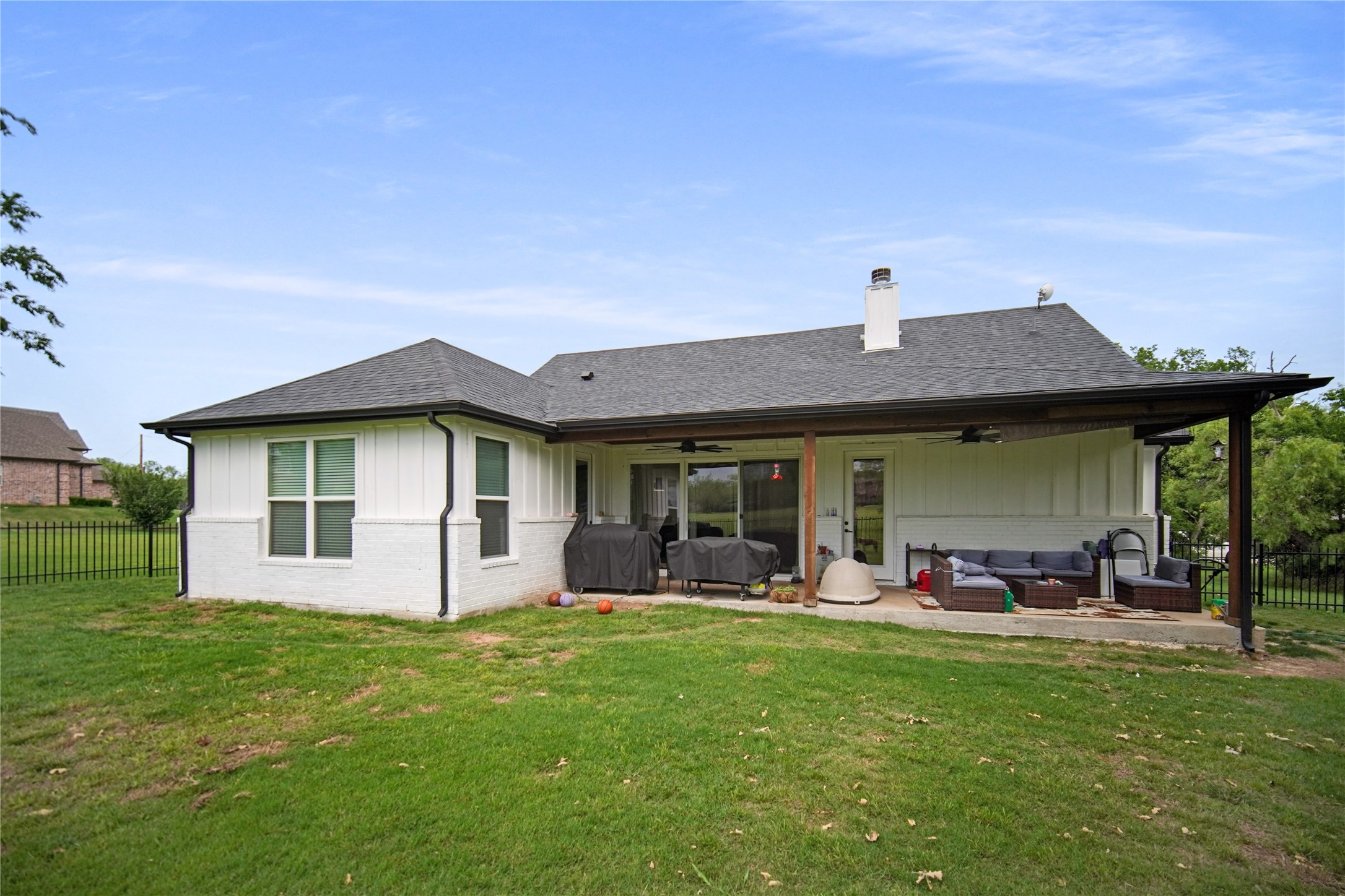 230 Driftwood Court Runaway Bay TX 76426