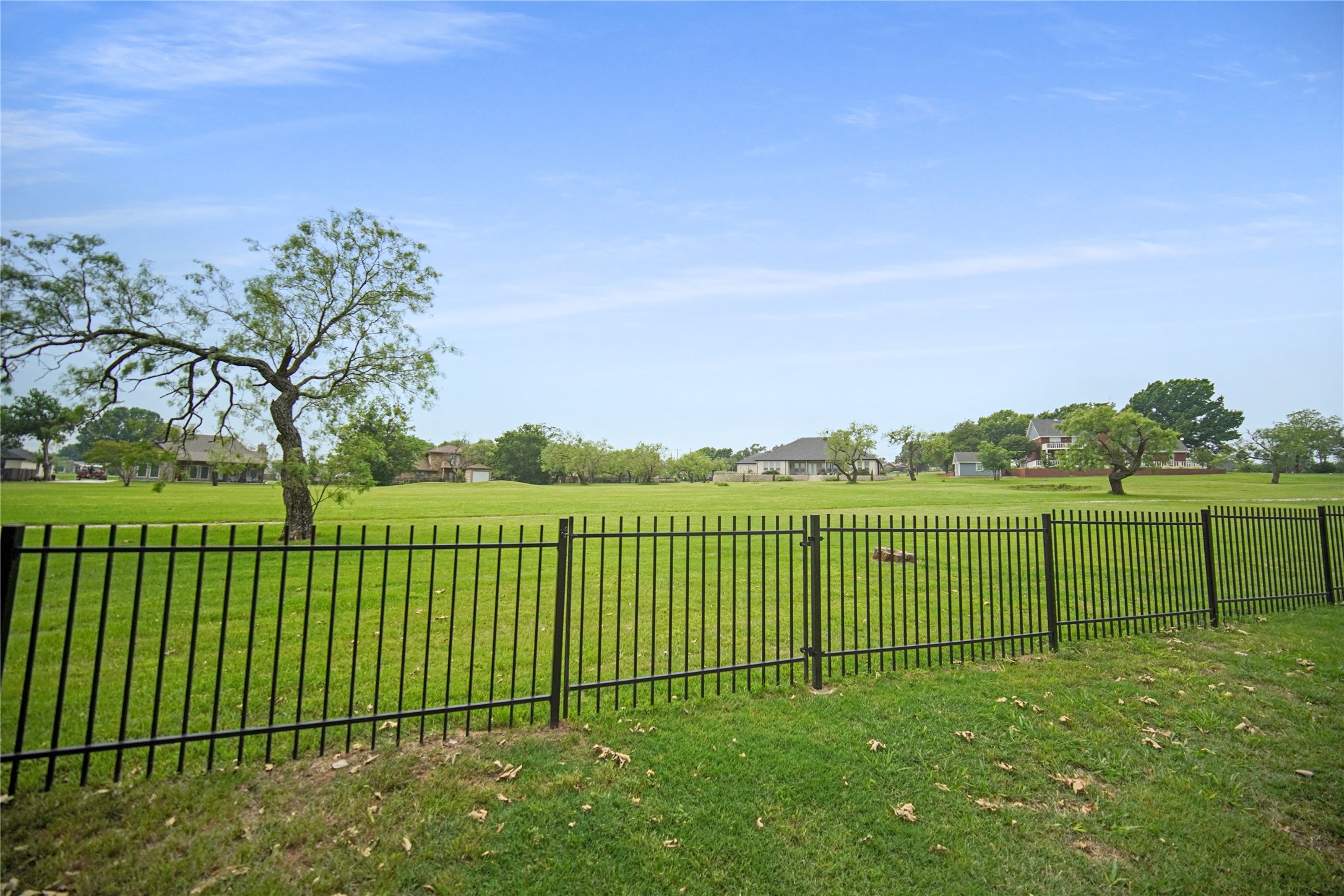 230 Driftwood Court Runaway Bay TX 76426