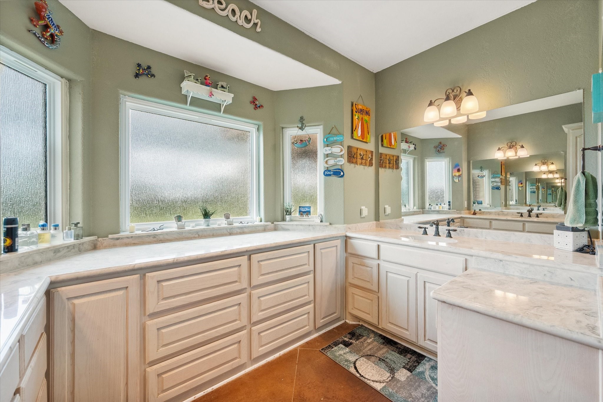 989 N Fm 55 Barry TX 75102