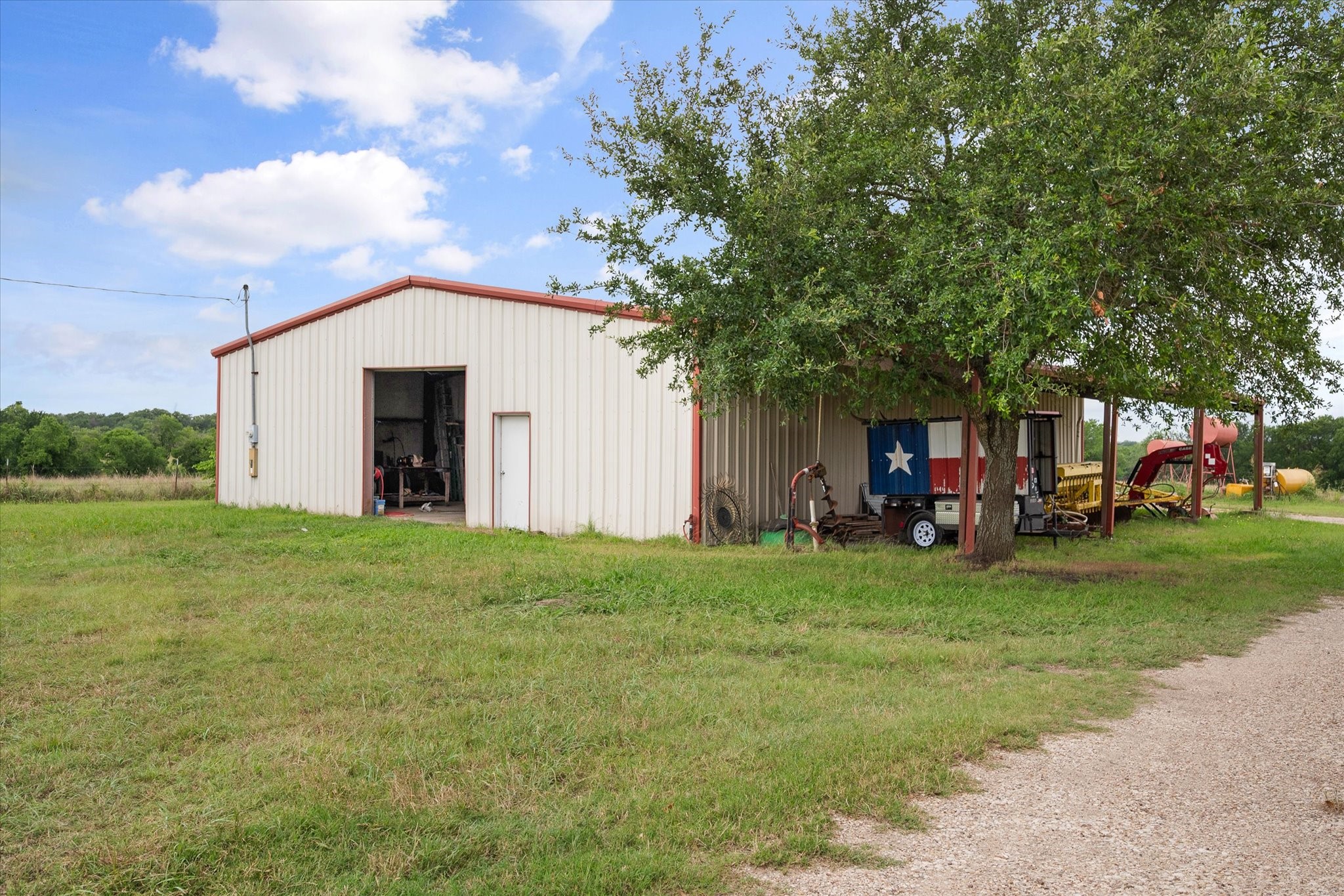989 N Fm 55 Barry TX 75102