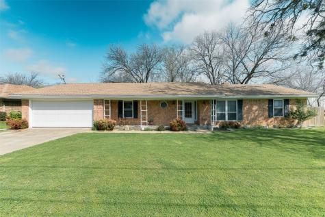 713 Bluebird Street Fort Worth TX 76140