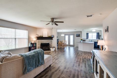 223 Gayleh Lane Waxahachie TX 75165