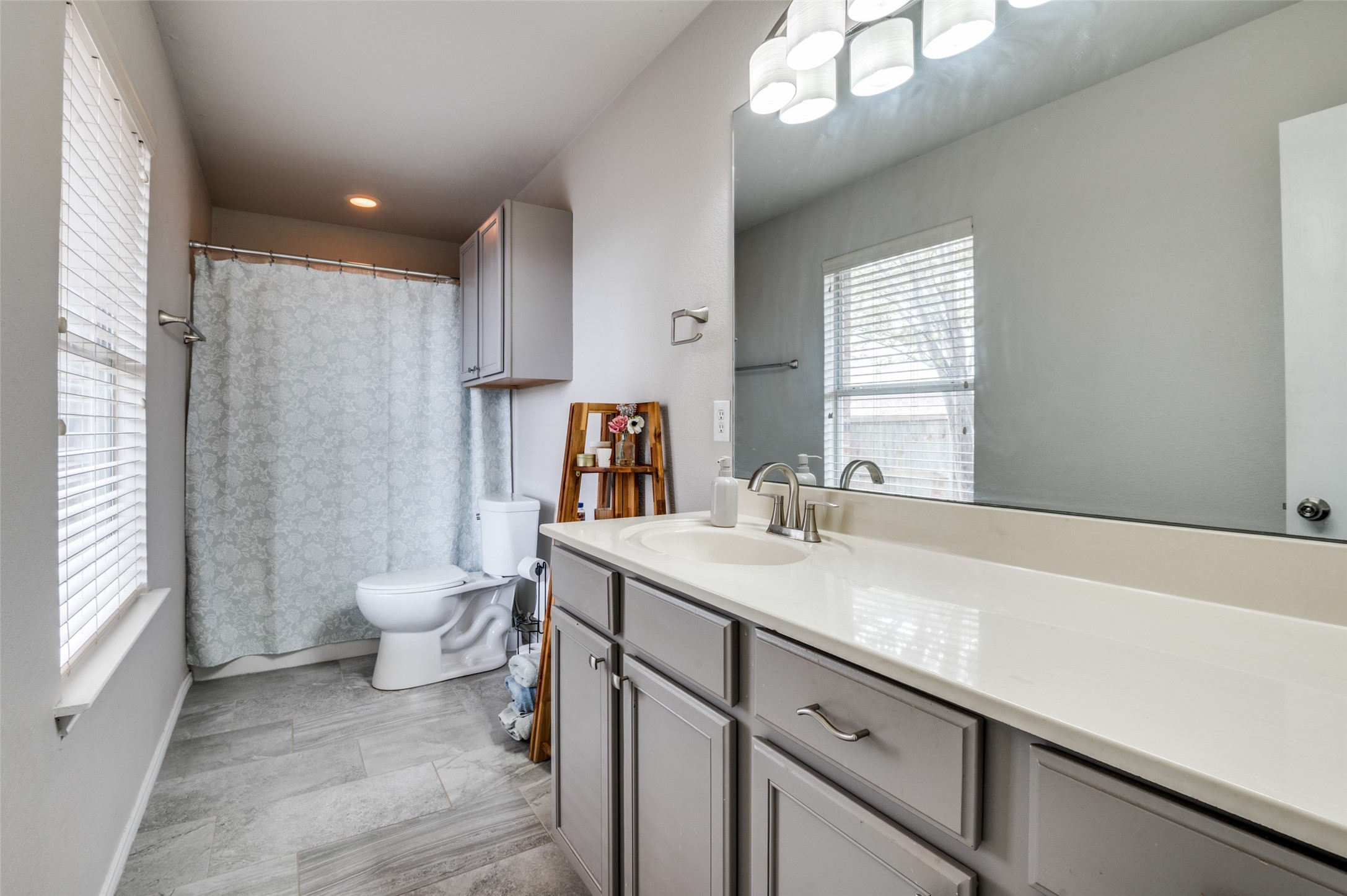 223 Gayleh Lane Waxahachie TX 75165