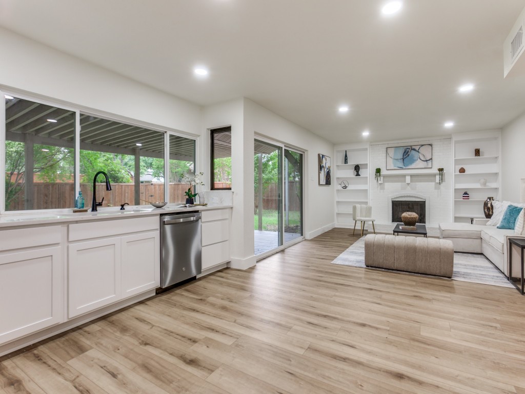 1700 Aurora Drive Richardson TX 75081