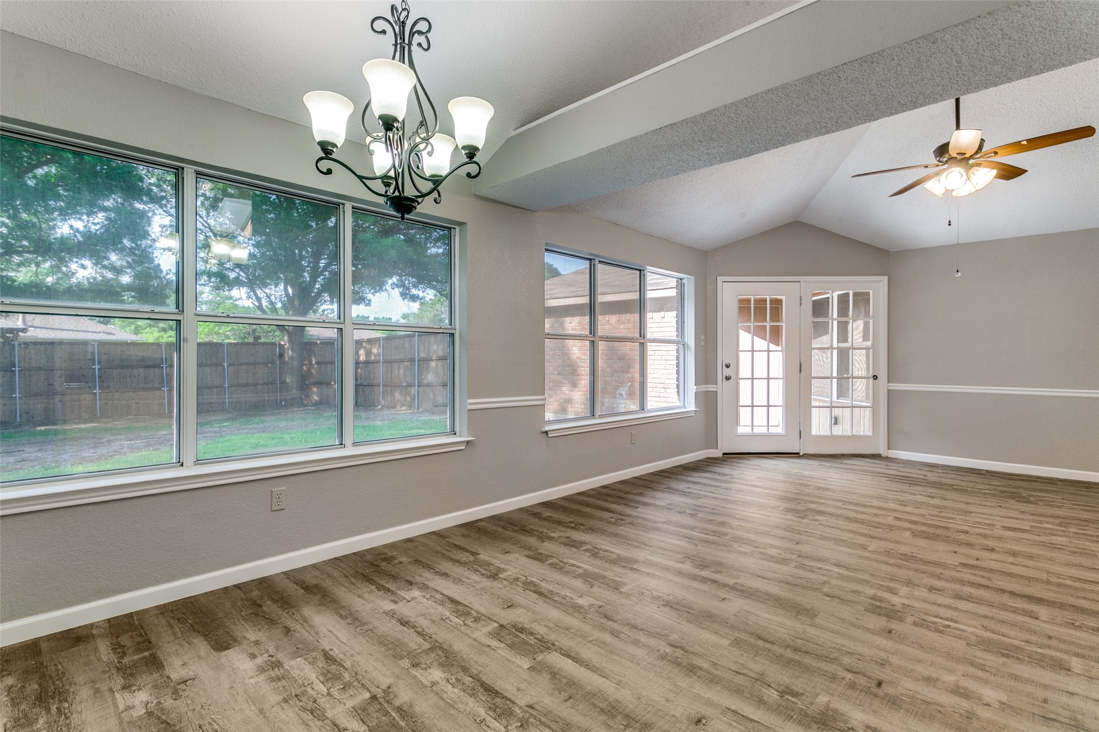 1546 Winter Park Lane Lewisville TX 75077
