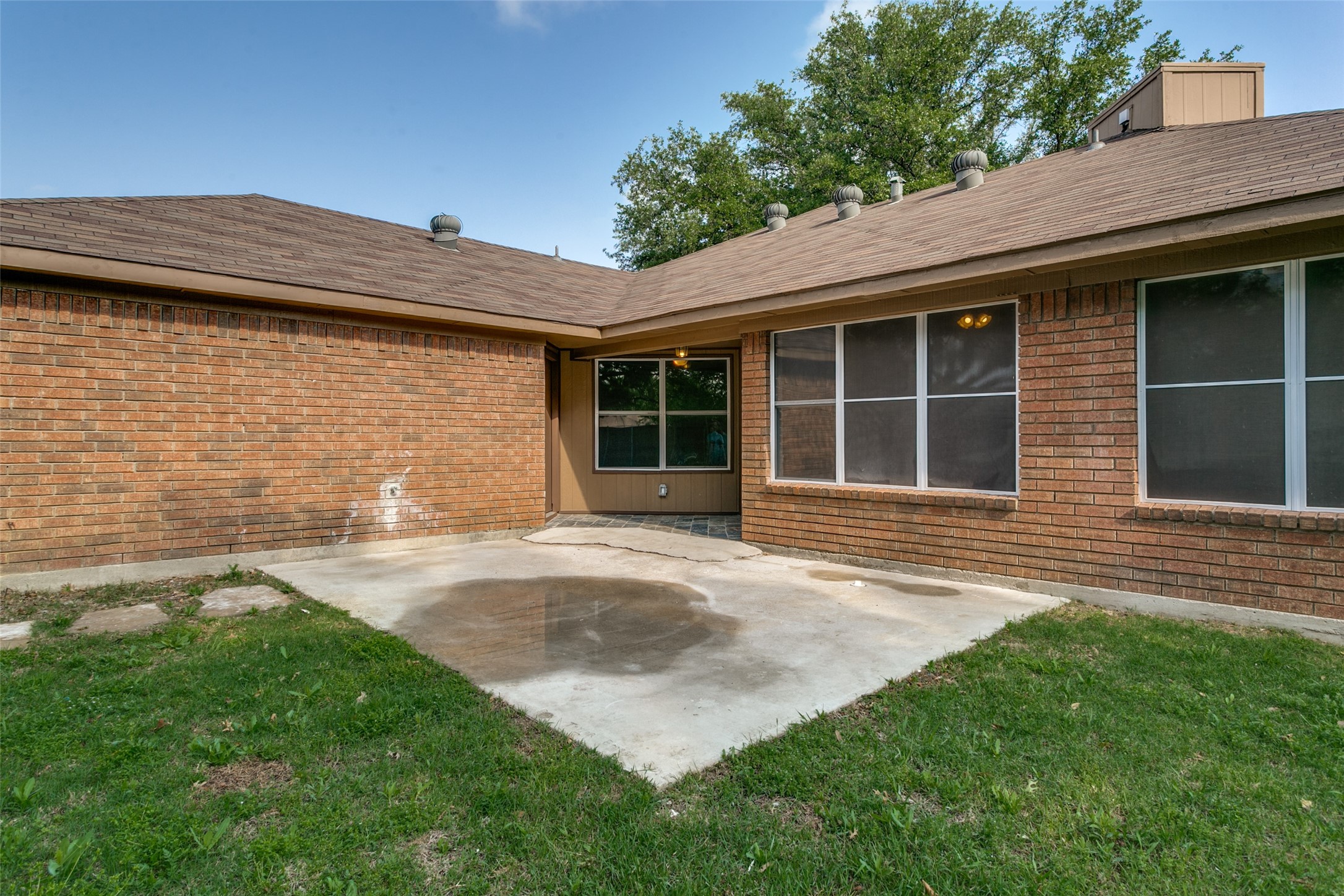1546 Winter Park Lane Lewisville TX 75077