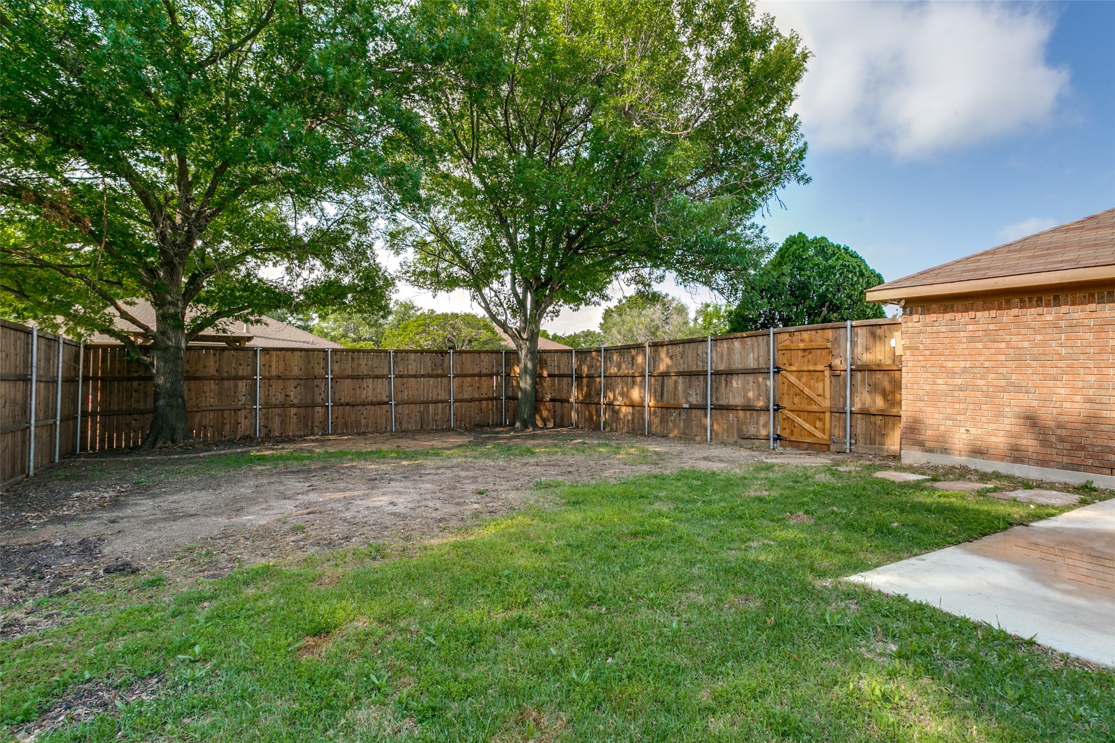 1546 Winter Park Lane Lewisville TX 75077