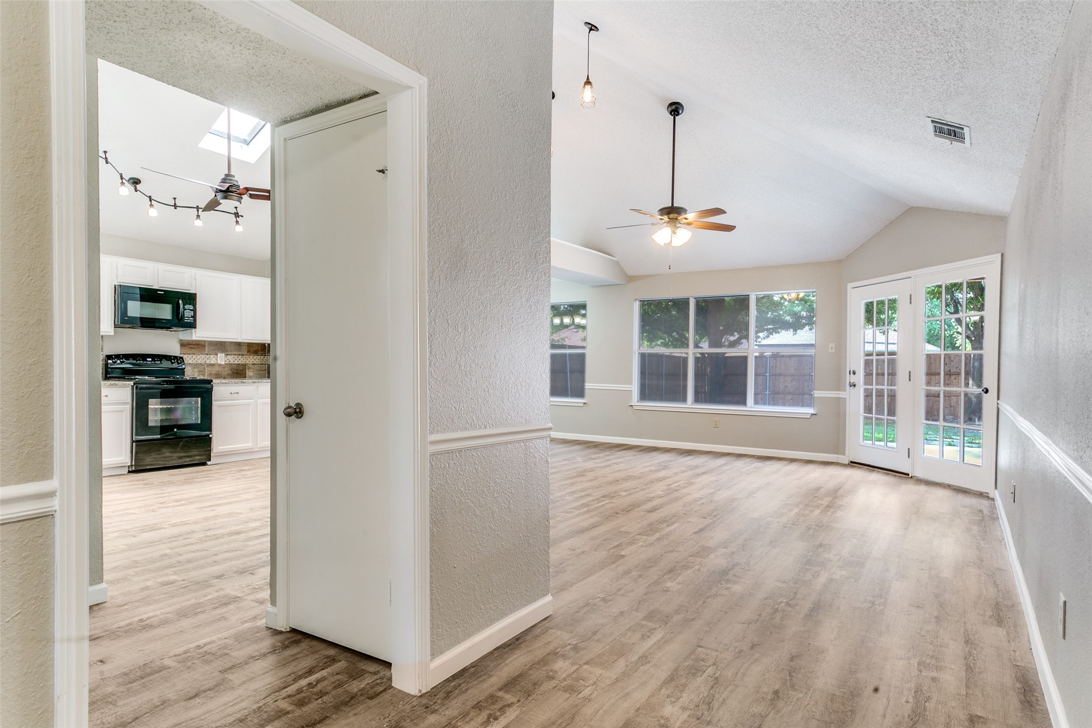 1546 Winter Park Lane Lewisville TX 75077