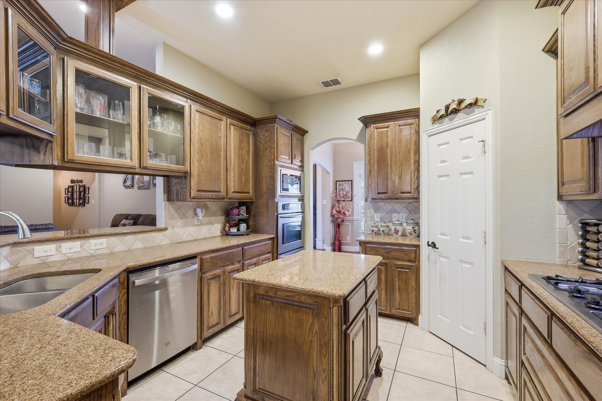 150 Blacktail Lane Azle TX 76020