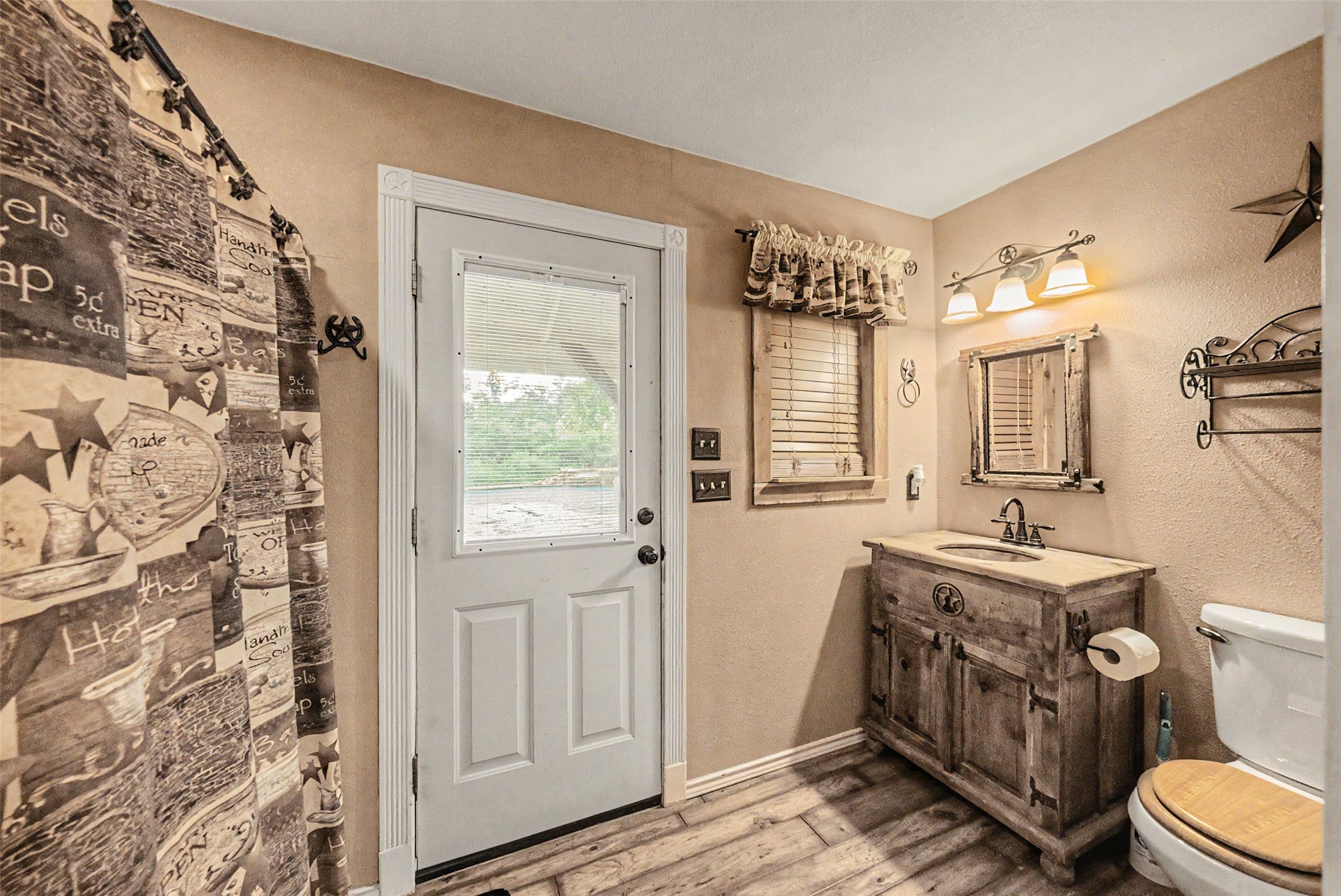 5480 Bridle Path Aubrey TX 76227