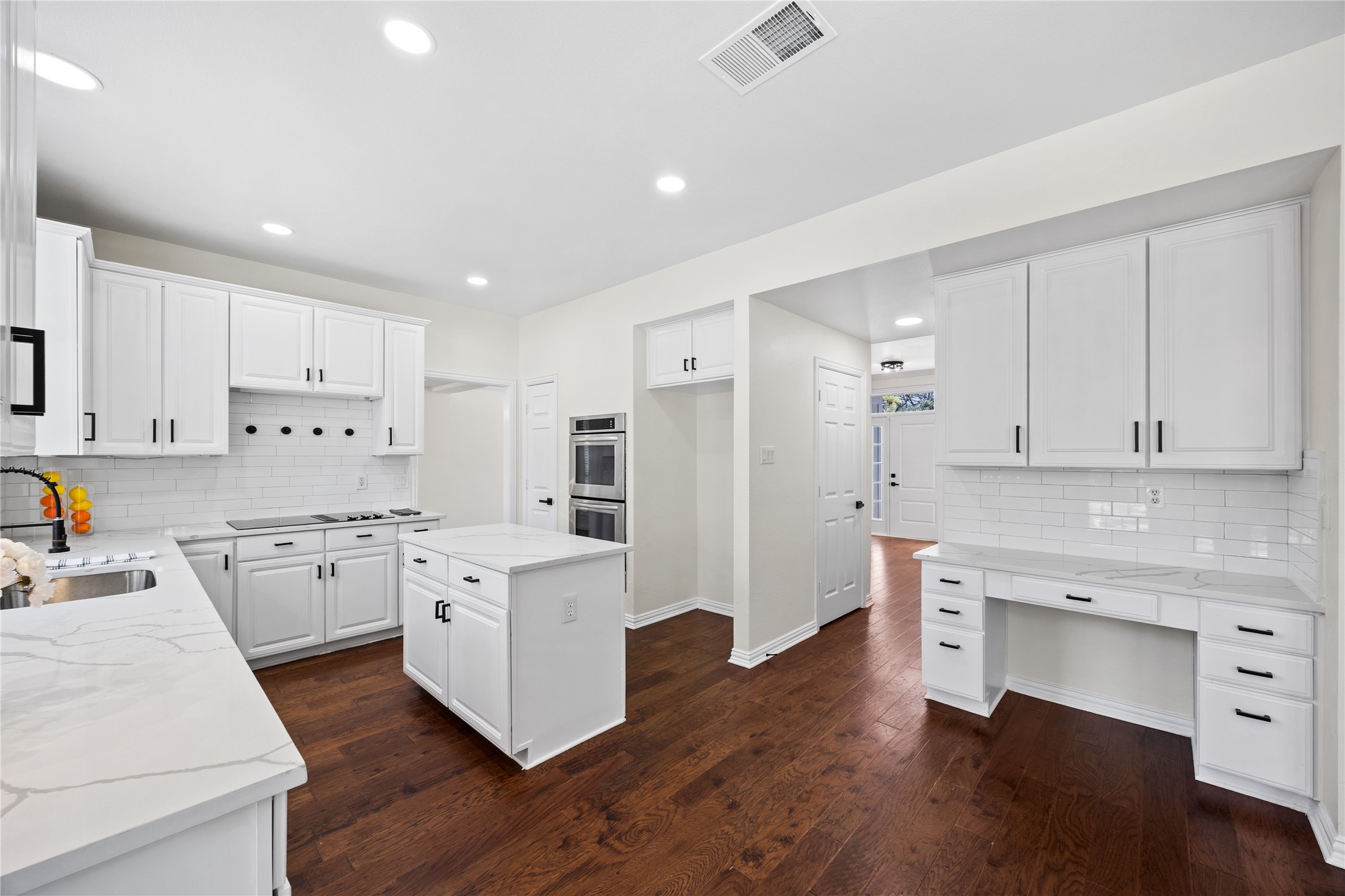 2504 Springhill Drive Grapevine TX 76051