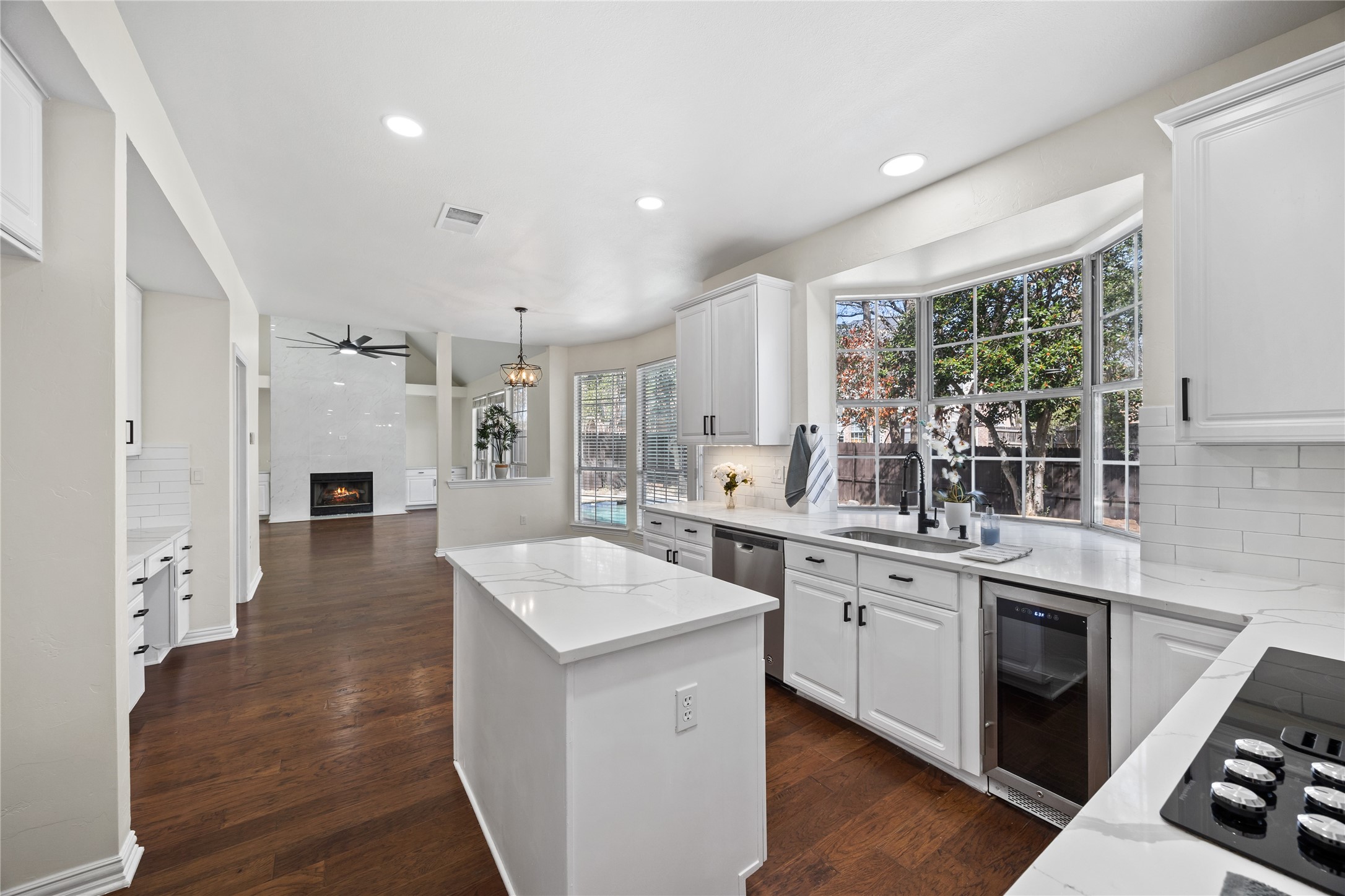 2504 Springhill Drive Grapevine TX 76051