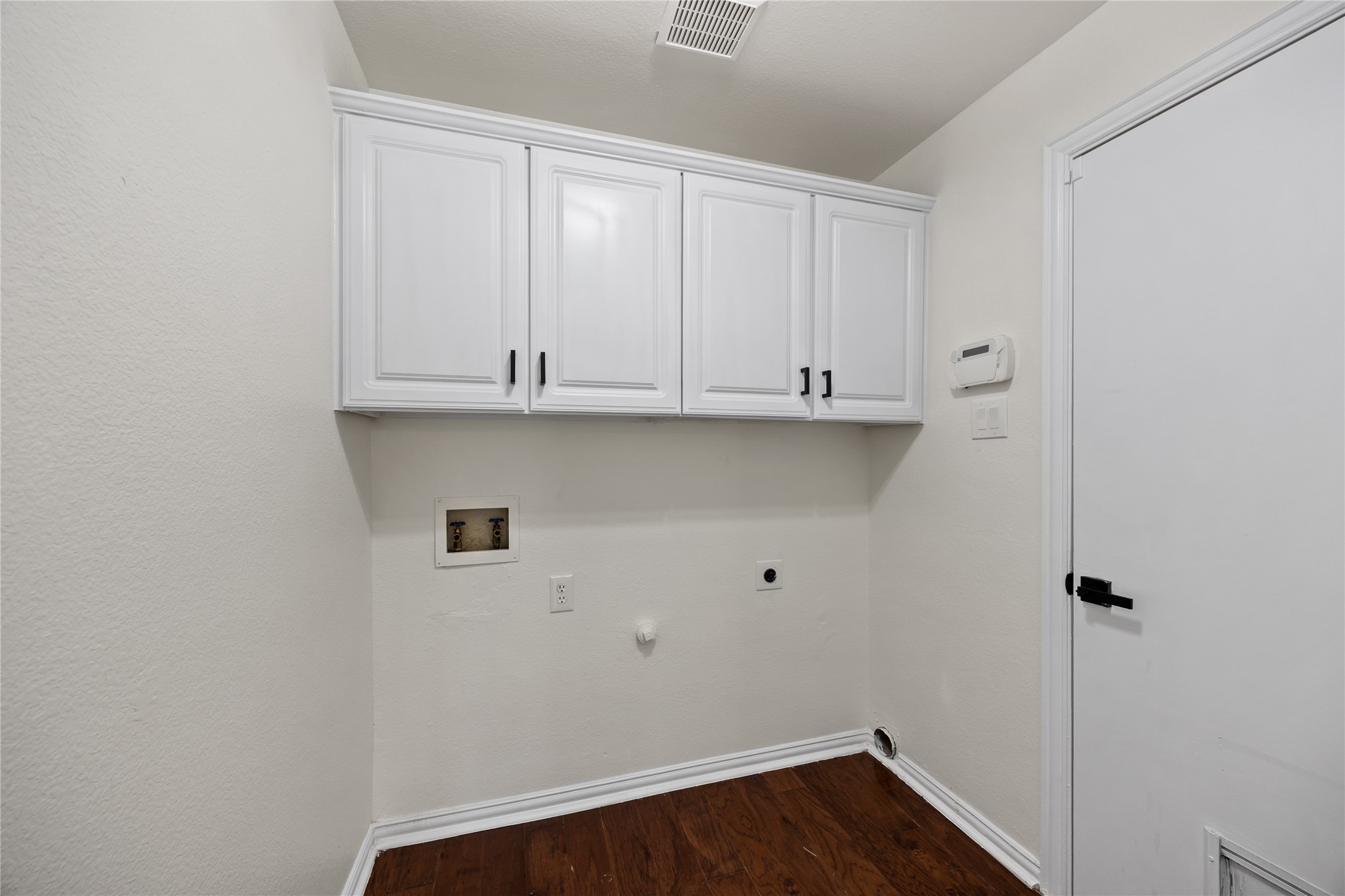 2504 Springhill Drive Grapevine TX 76051