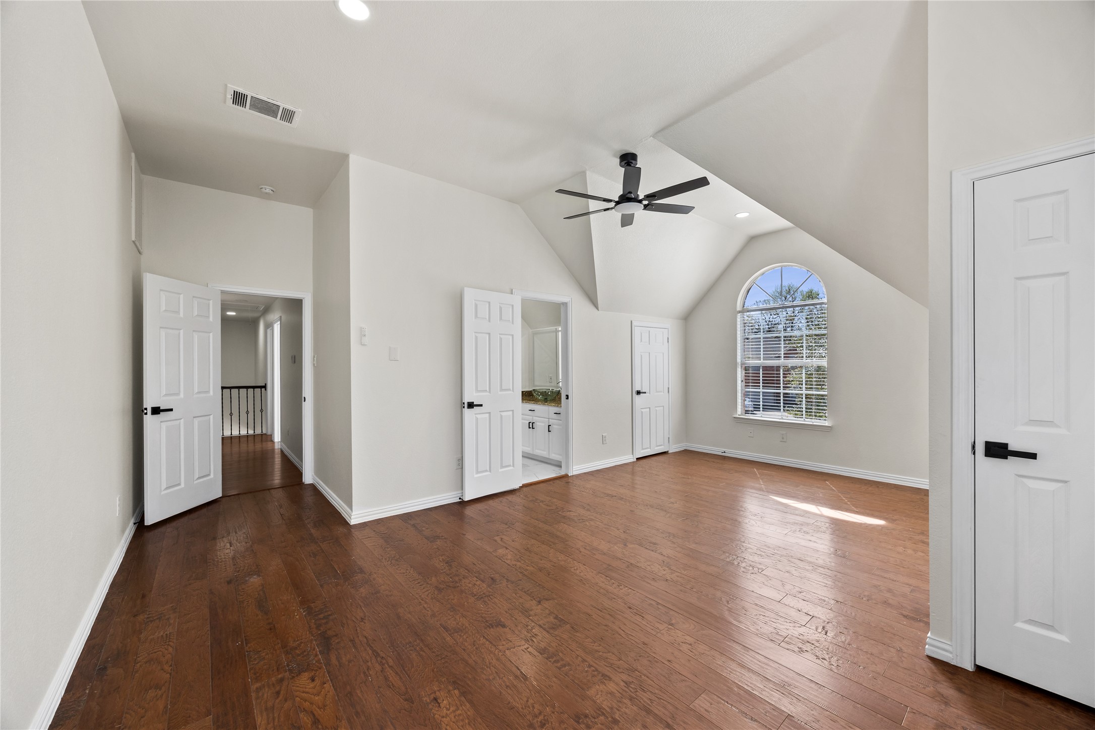 2504 Springhill Drive Grapevine TX 76051