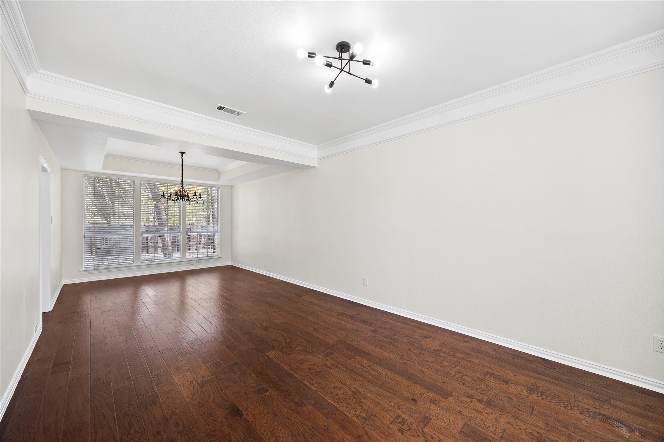 2504 Springhill Drive Grapevine TX 76051