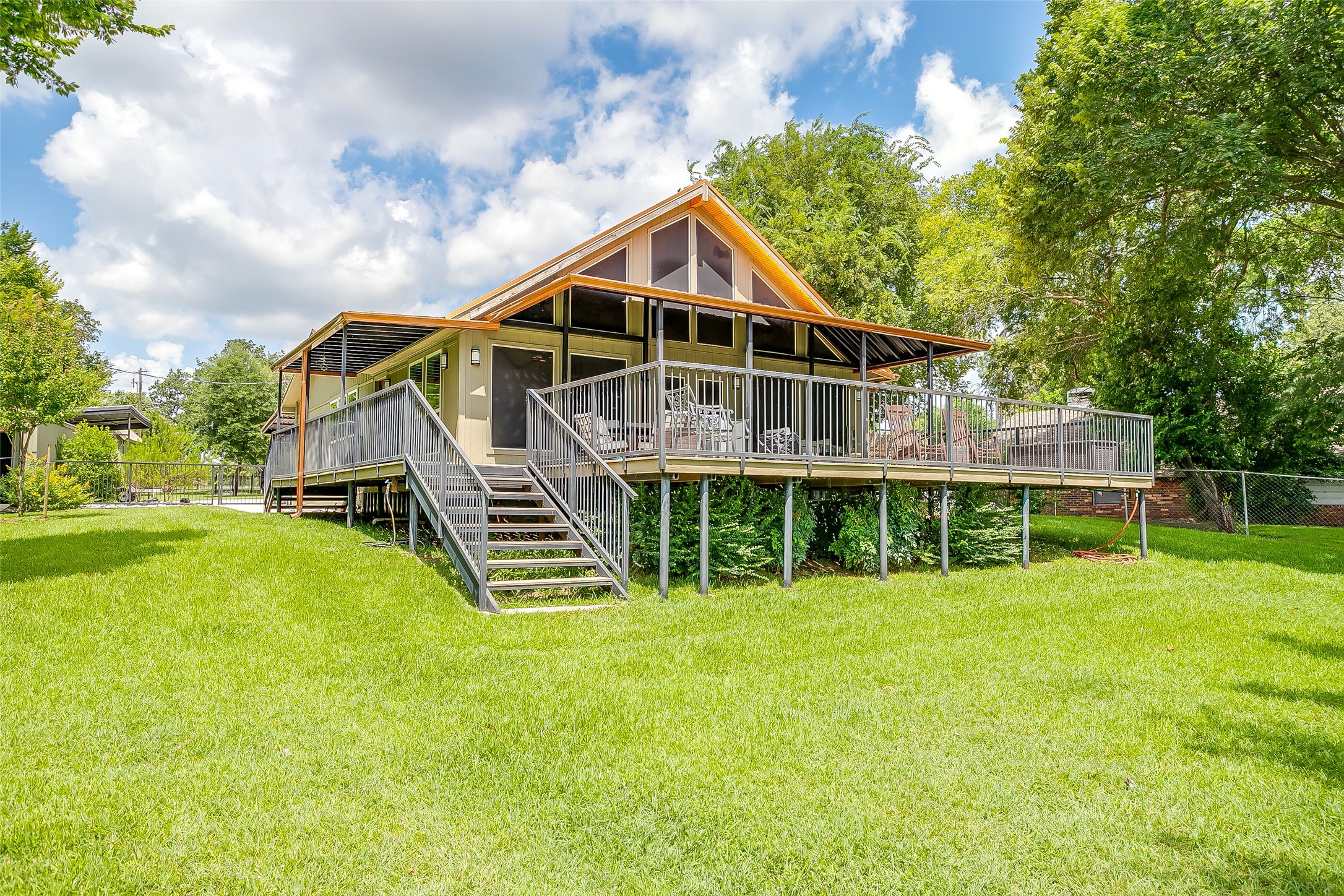 11714 East Court Azle TX 76020