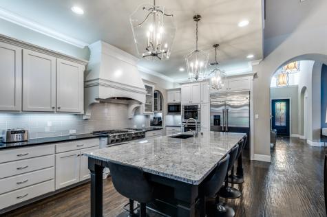 647 Fountainview Drive Irving TX 75039