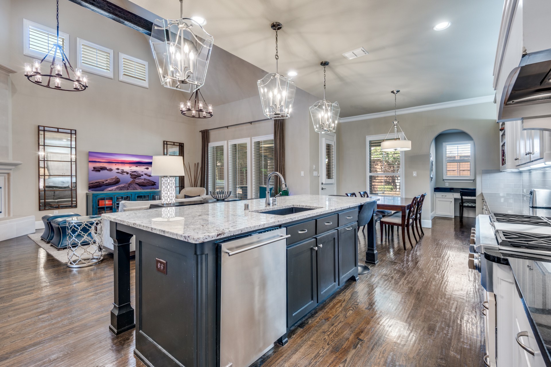 647 Fountainview Drive Irving TX 75039