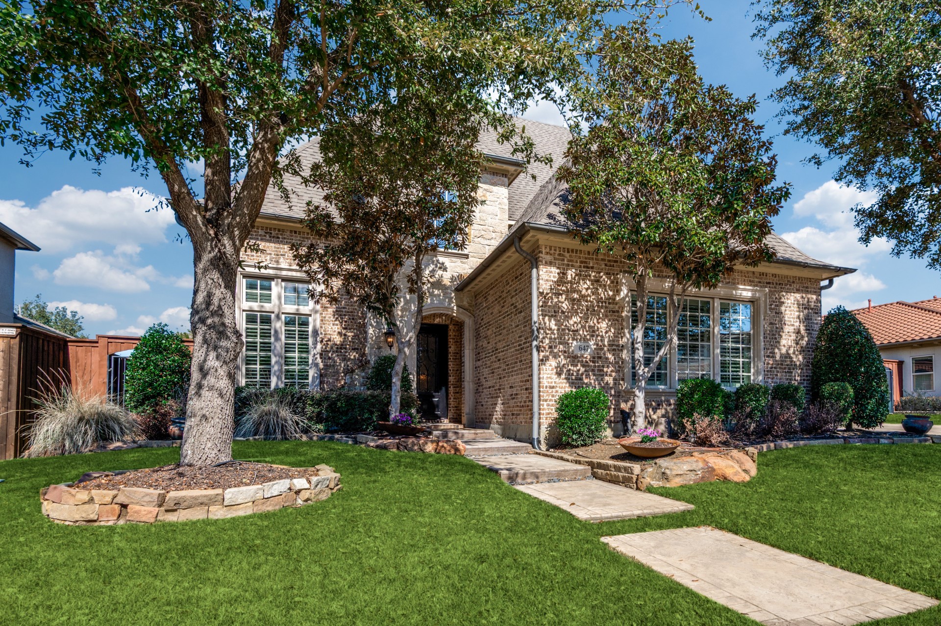 647 Fountainview Drive Irving TX 75039
