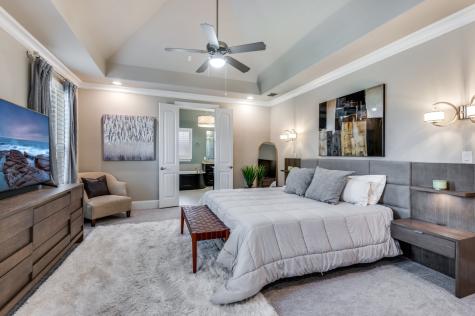 647 Fountainview Drive Irving TX 75039