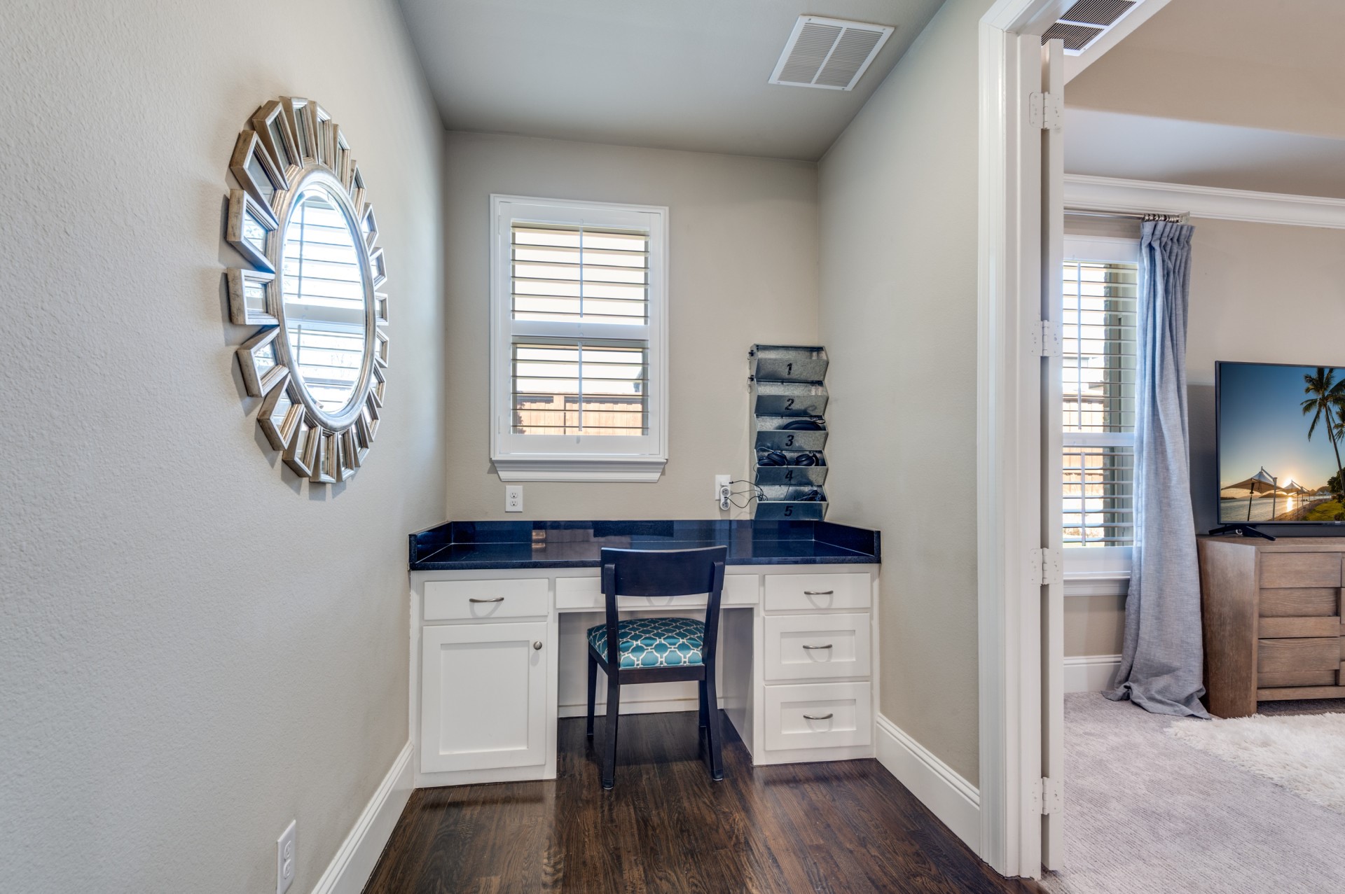 647 Fountainview Drive Irving TX 75039