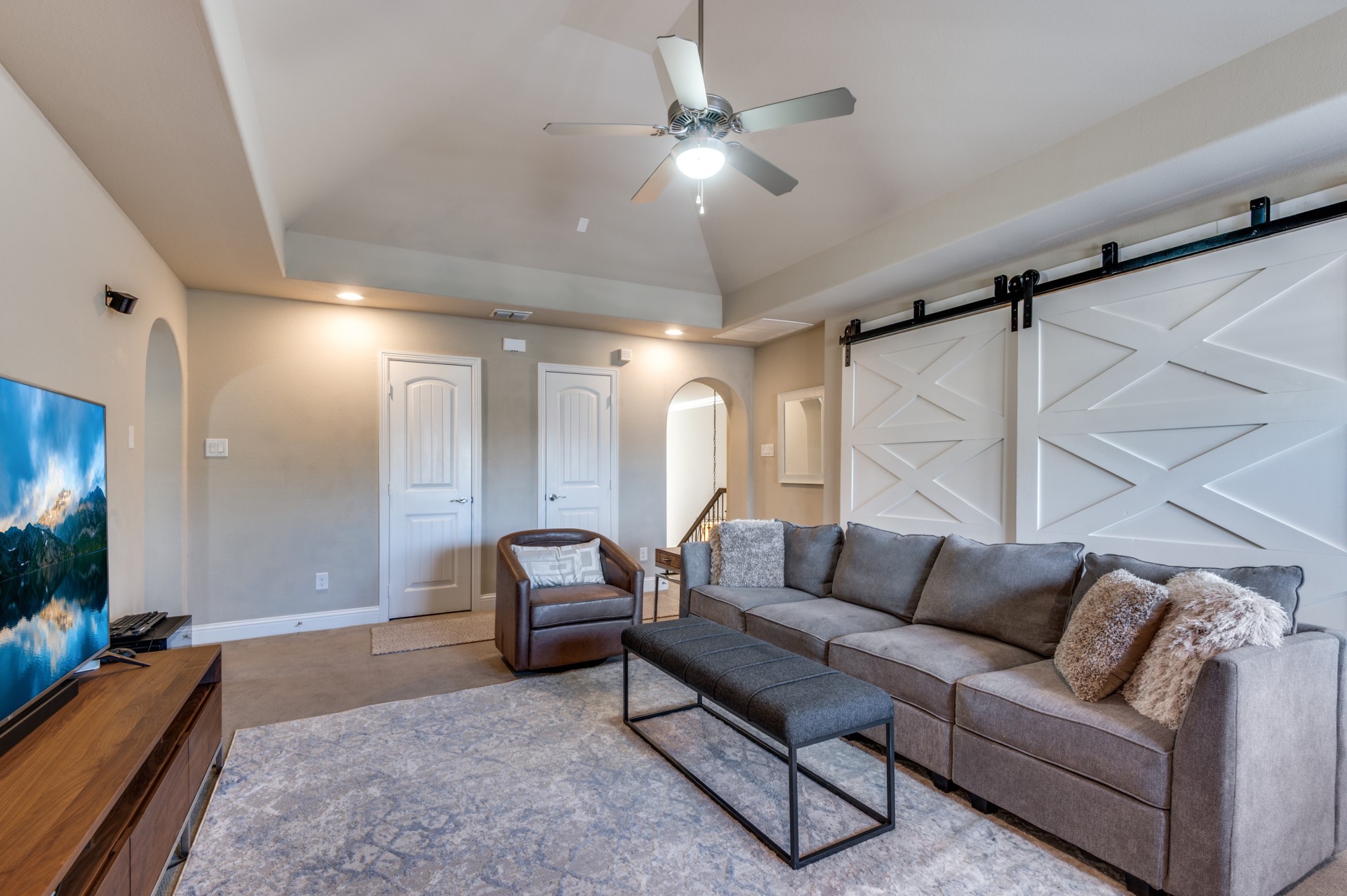 647 Fountainview Drive Irving TX 75039