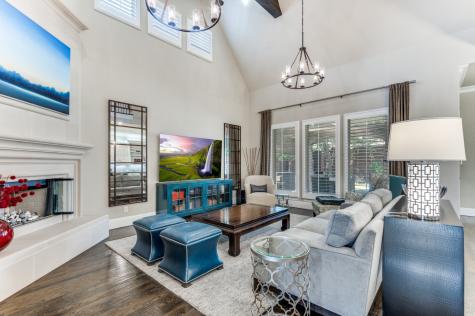 647 Fountainview Drive Irving TX 75039
