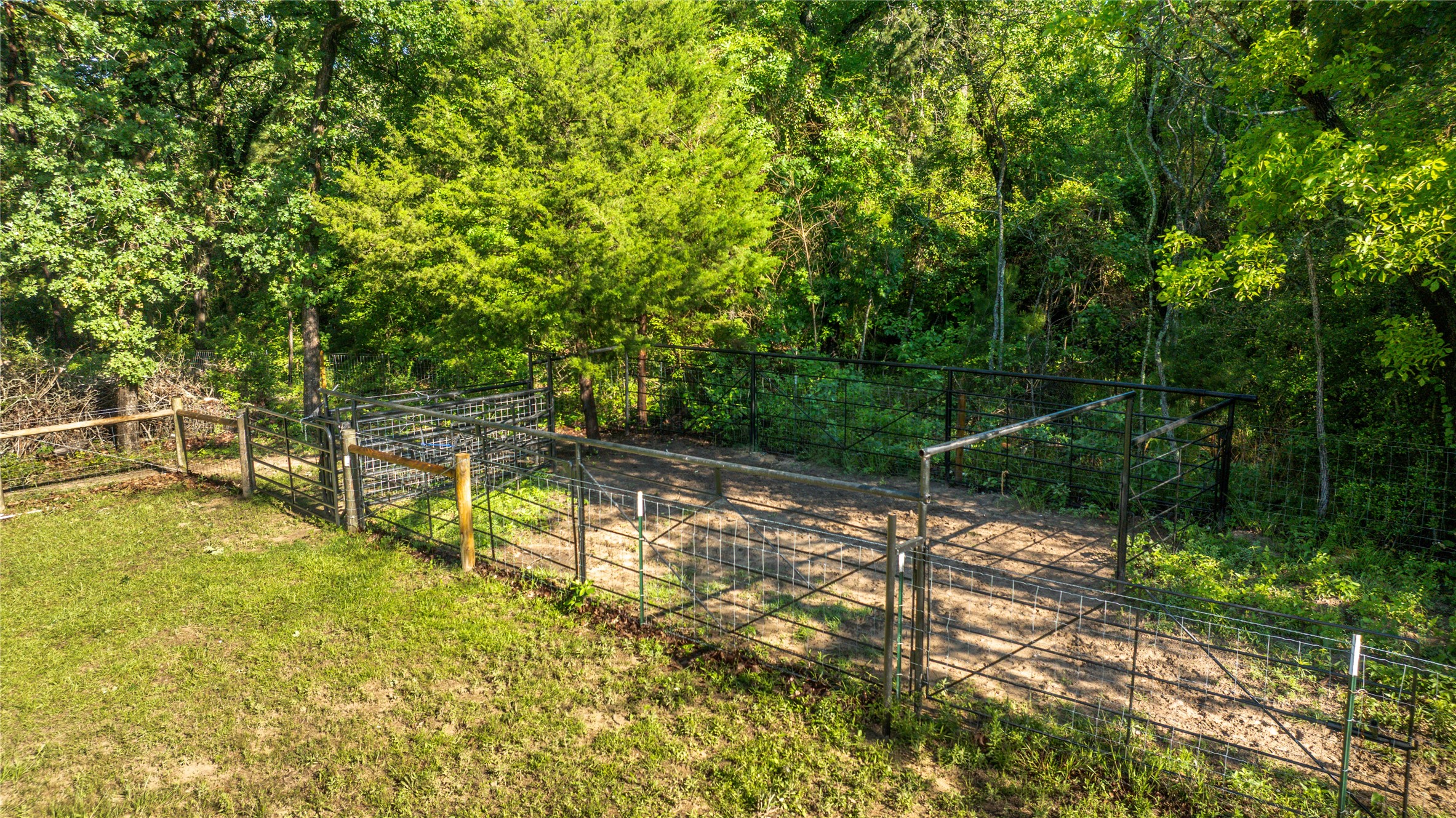 231 An County Road 2105 Palestine TX 75801