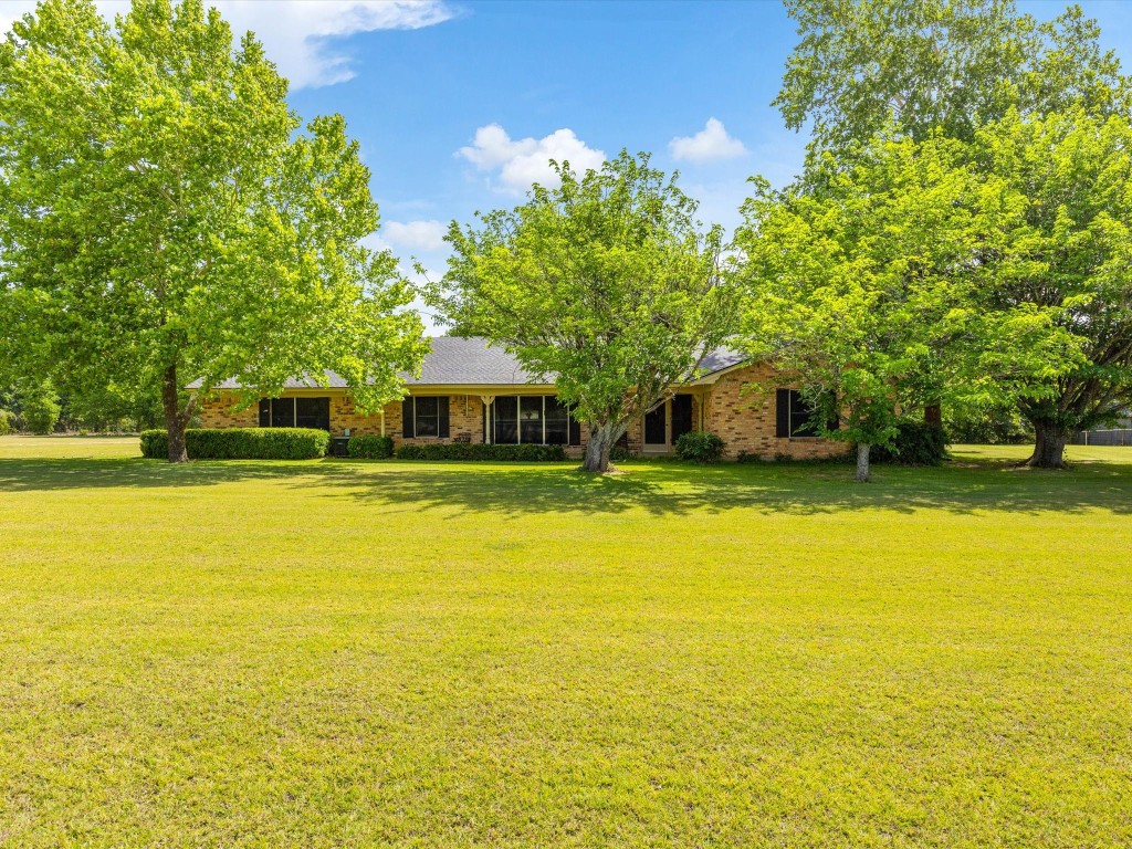 9053 S Highway 171 Grandview TX 76050