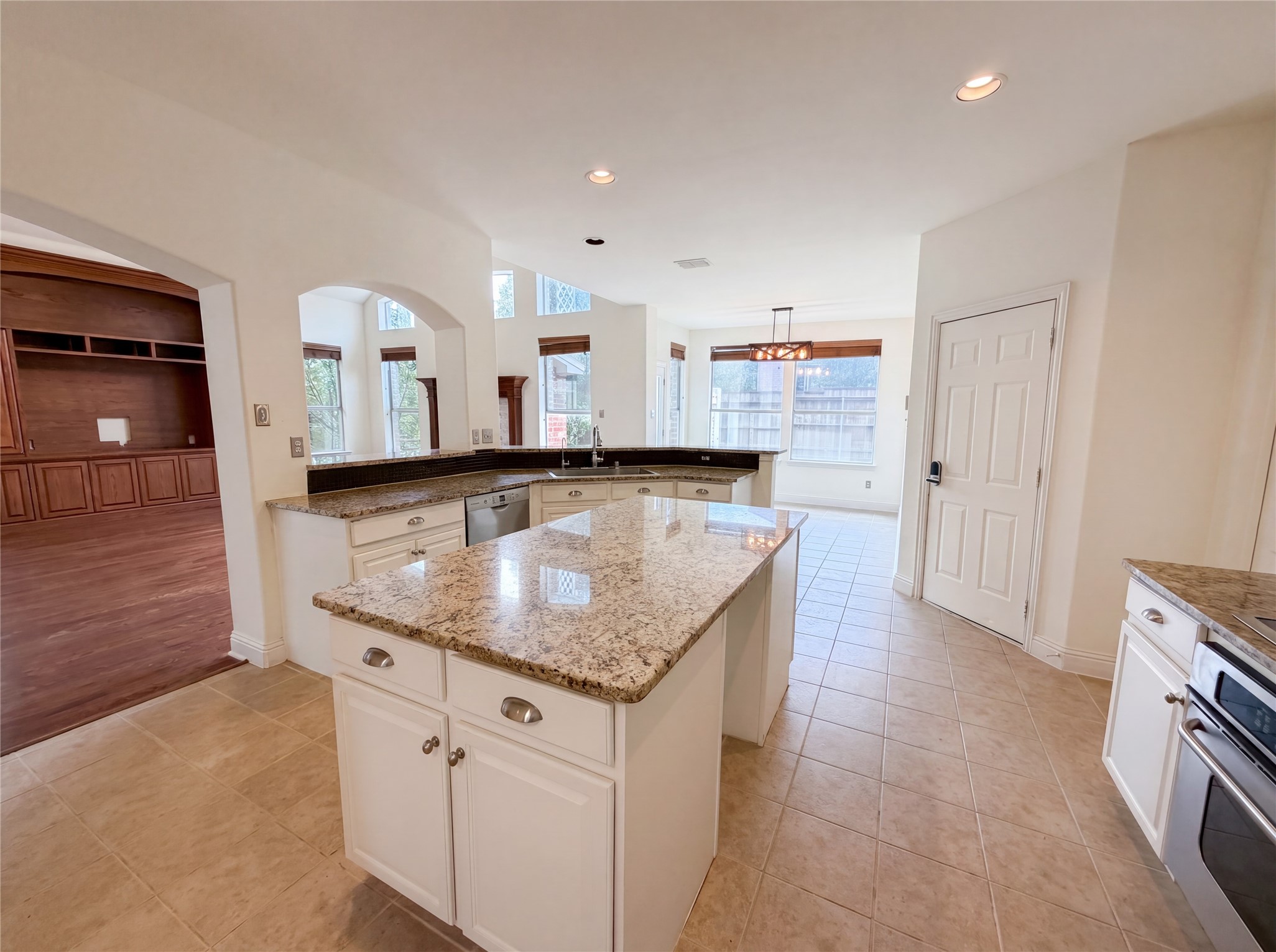 2446 Chesterfield Road Garland TX 75043
