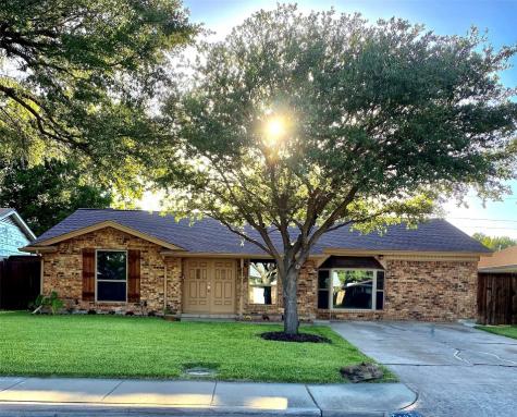 1806 Acosta Street Grand Prairie TX 75051