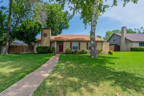 623 Meadowglen Drive Duncanville TX 75137
