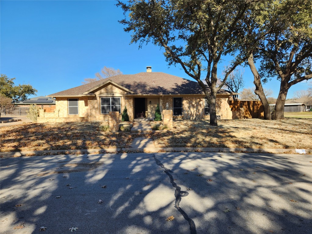 104 Baker Court Hurst TX 76054