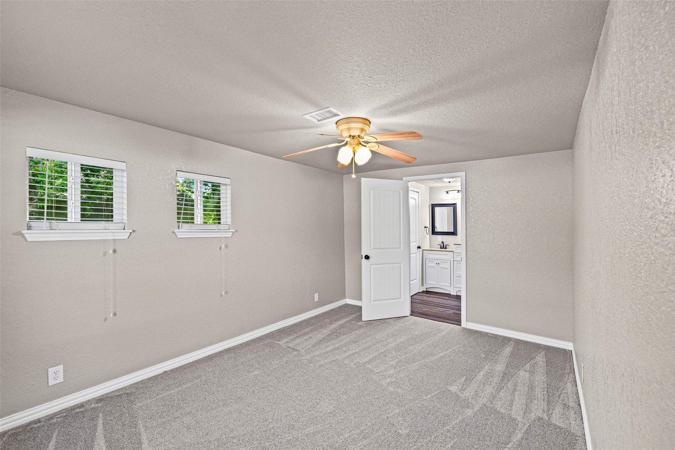 801 W Park Avenue Weatherford TX 76086