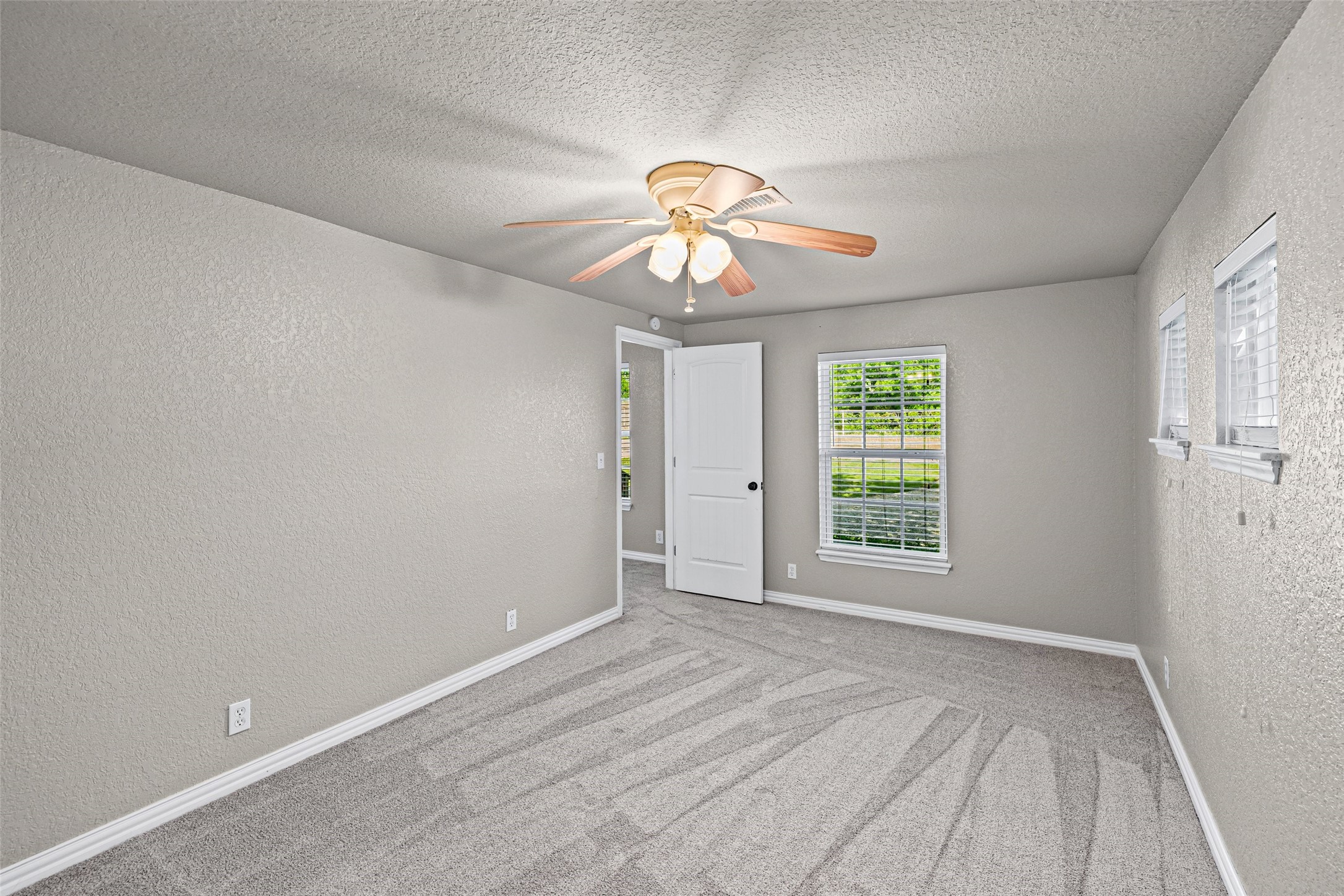 801 W Park Avenue Weatherford TX 76086