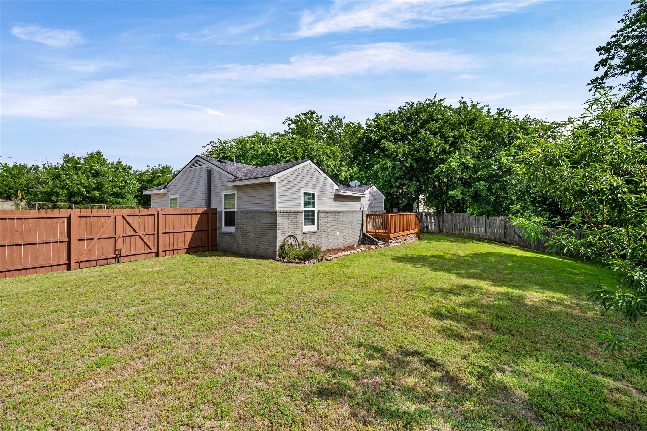 801 W Park Avenue Weatherford TX 76086