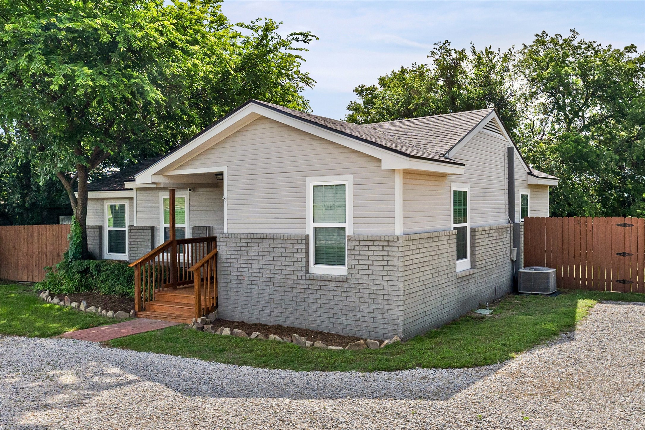 801 W Park Avenue Weatherford TX 76086