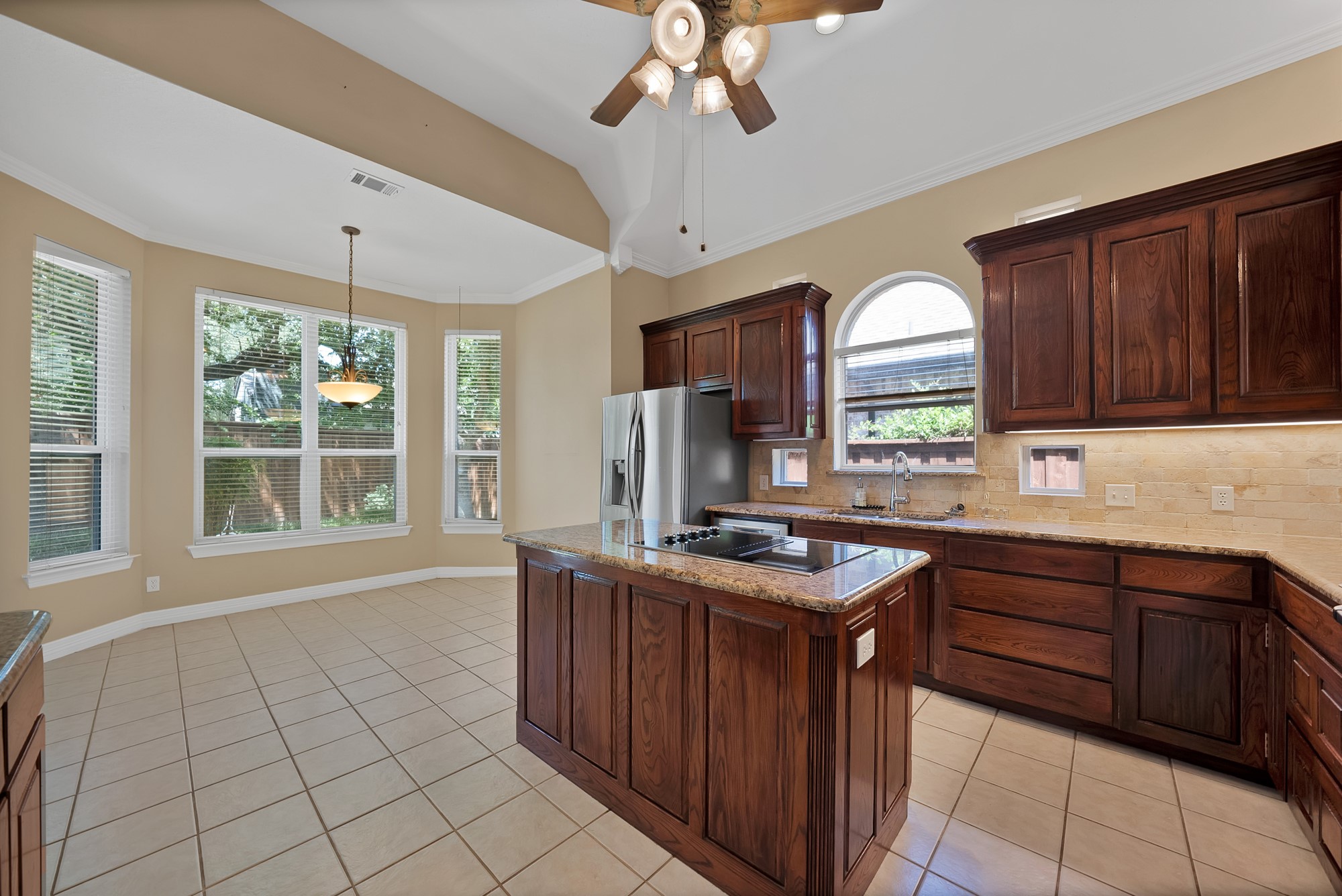 6619 Shelton Home Court Arlington TX 76017