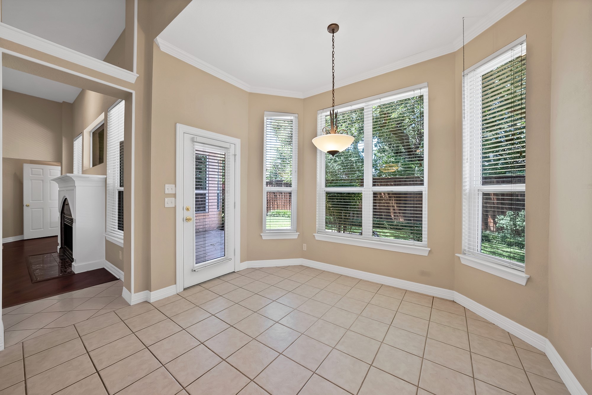 6619 Shelton Home Court Arlington TX 76017